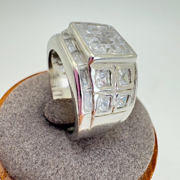 VTG Sterling Silver 925 Cubic Zirconia Tapered Band Statement Ring Size 8.75 - Picture 3 of 11